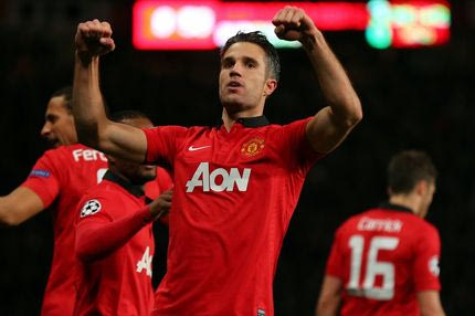 Η Μπριζ ντύθηκε… Ολυμπιακός και ο Μαχρέζ, Φαν Πέρσι