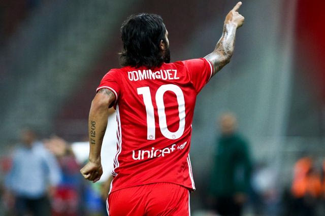 Η εμφάνιση του Ολυμπιακού με τη Γιουνγκ Μπόις