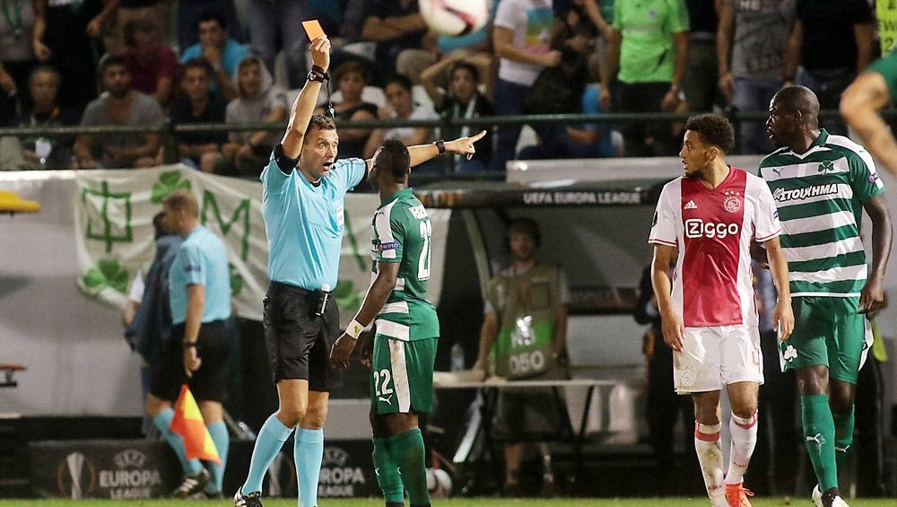 Κουβέντα για την αποβολή ο Γουακάσο