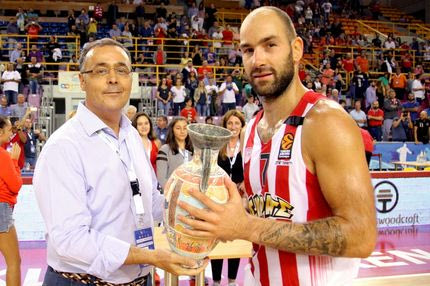 Οι βουβουζέλες, η τρίτη ηλικία και ο έρωτας με Σπανούλη