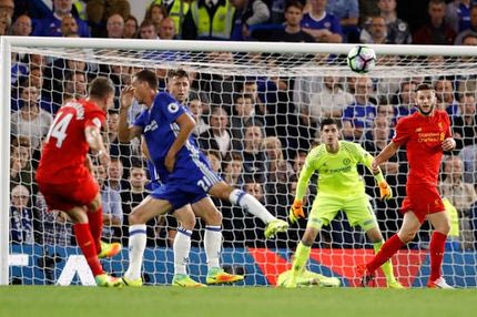 Το συστημένο του Χέντερσον από την εξέδρα