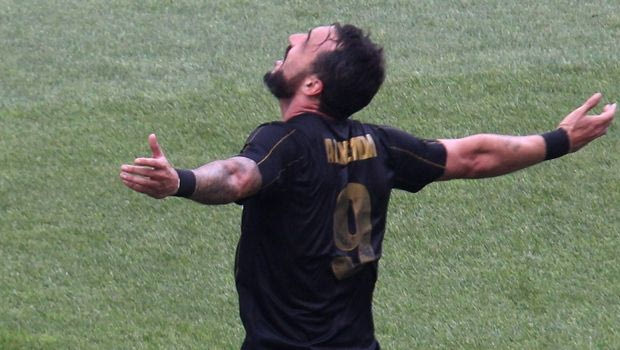 Τρέλανε και τους Πορτογάλους το ντεμπούτο του Αλμέιδα