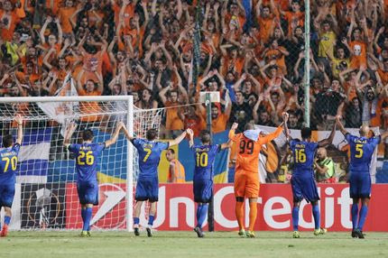 Μάγκικη ανατροπή για ΑΠΟΕΛ, κορυφή μαζί με Ολυμπιακό