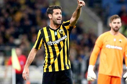 Αγκαλιά με τον Βέρτη ο Άρθο