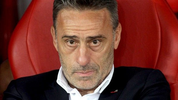 Άγριο κράξιμο στον Μπέντο όταν πήγε να βγάλει τον Μάριν