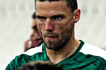 Η τρυφερή φωτογραφία του Μπεργκ με το νεογέννητο γιο του