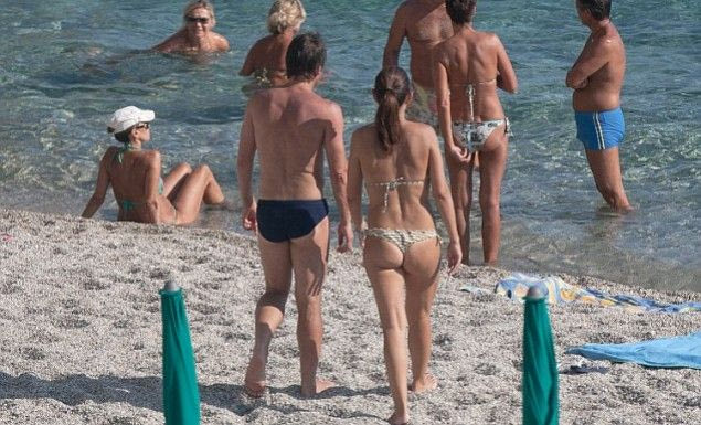 Η σέξι σύντροφος του Αντόνιο Κόντε ανέβασε τη θερμοκρασία