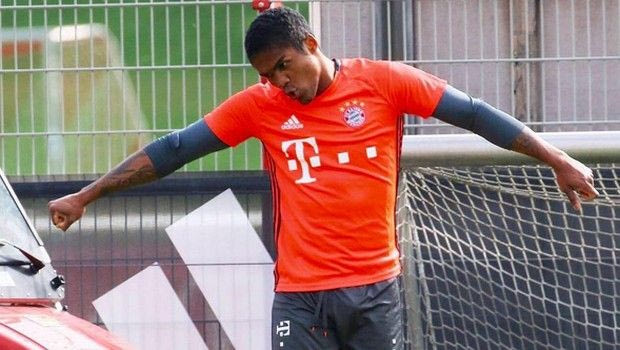 Τέτοιο πέναλτι βάζει ΜΟΝΟ ο Ντόουγκλας Κόστα!