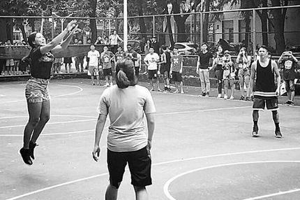 Η σύζυγος Κάρι τα βάζει όπως ο Στεφ!