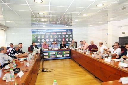 Γι’ αυτό αναβάλλεται η Football League