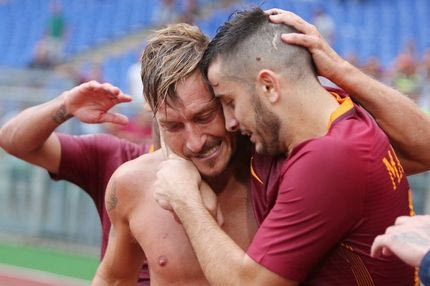 Κρεμάει παπούτσια ο Τότι; Ούτε για ανέκδοτο!