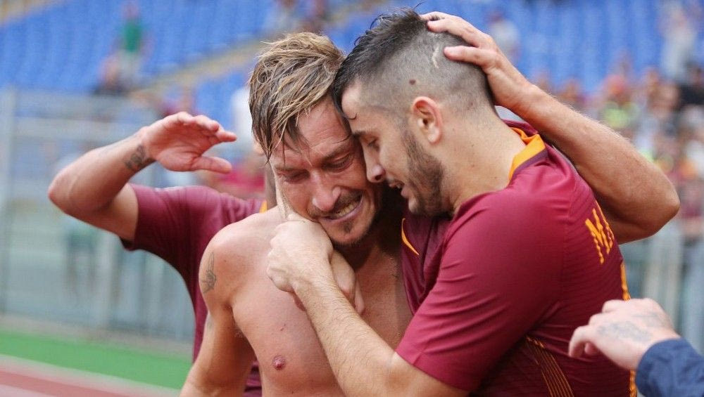 Κρεμάει παπούτσια ο Τότι; Ούτε για ανέκδοτο!