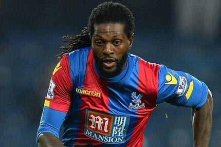 Η αιχμηρή απάντηση του Αντεμπαγιόρ για… τσιγάρα και ουίσκι!