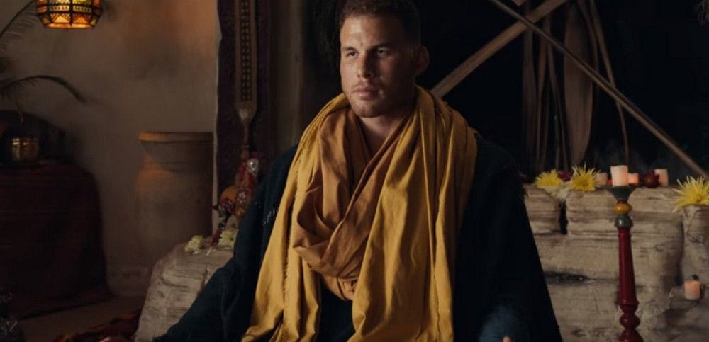 Ο Μπλέικ Γκρίφιν διάβασε Γκάντι για ένα κακόγουστο διαφημιστικό!