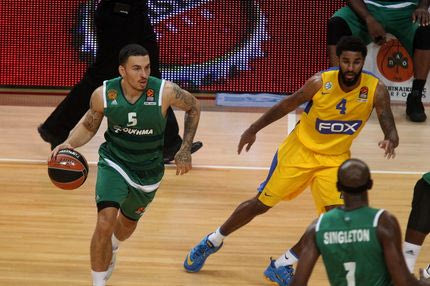 Ο Τζέιμς ηγέτης στη νίκη επί της Μακάμπι