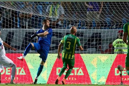 Καραμάνος on fire: Το copy-paste γκολ και η λόμπα