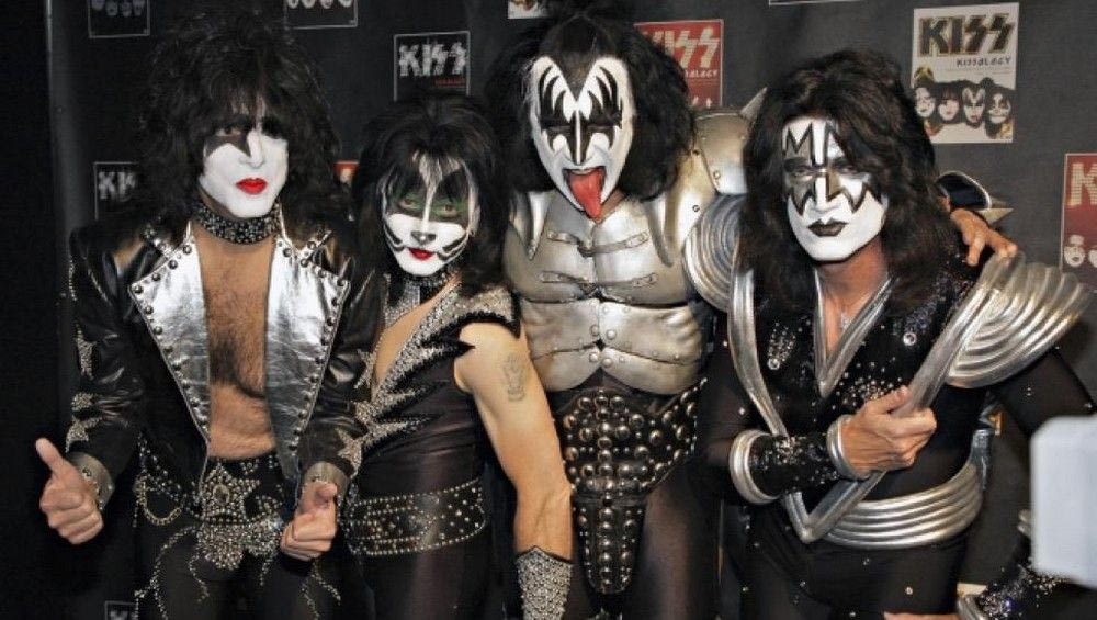 Οι Kiss πρόδωσαν την (ποδοσφαιρική) ταυτότητά τους!