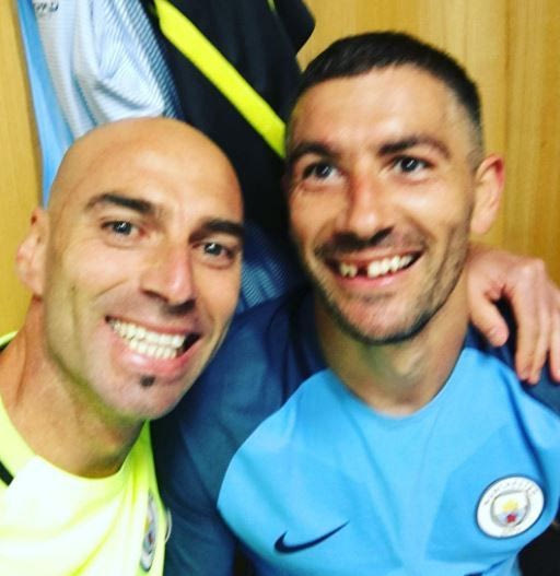 Έχασε το δόντι του στο ντέρμπι ο Κολάροφ!