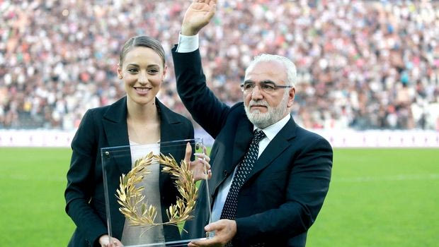 PHOTOS: Η Τούμπα υποκλίθηκε στην γλυκιά Άννα Κορακάκη