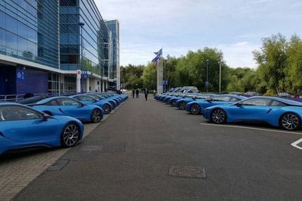 Έβαψαν τις BMW τους για να μην τις μπερδεύουν