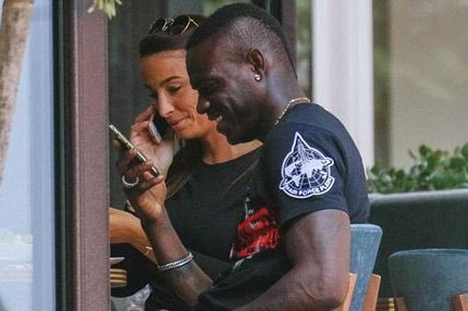 Ο Μπαλοτέλι με μυστηριώδη μελαχρινή στο Μονακό