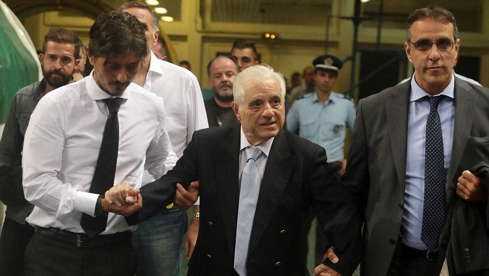 Standing ovation για τον Παύλο Γιαννακόπουλο