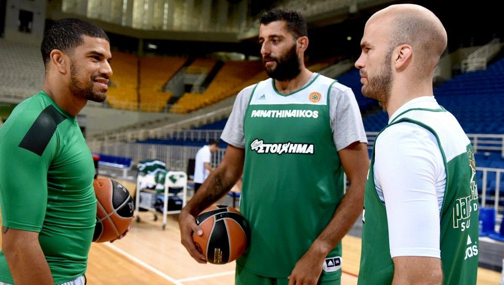 Άλλαξε νούμερο ο Καλάθης, αυτό διάλεξε ο Μπουρούσης