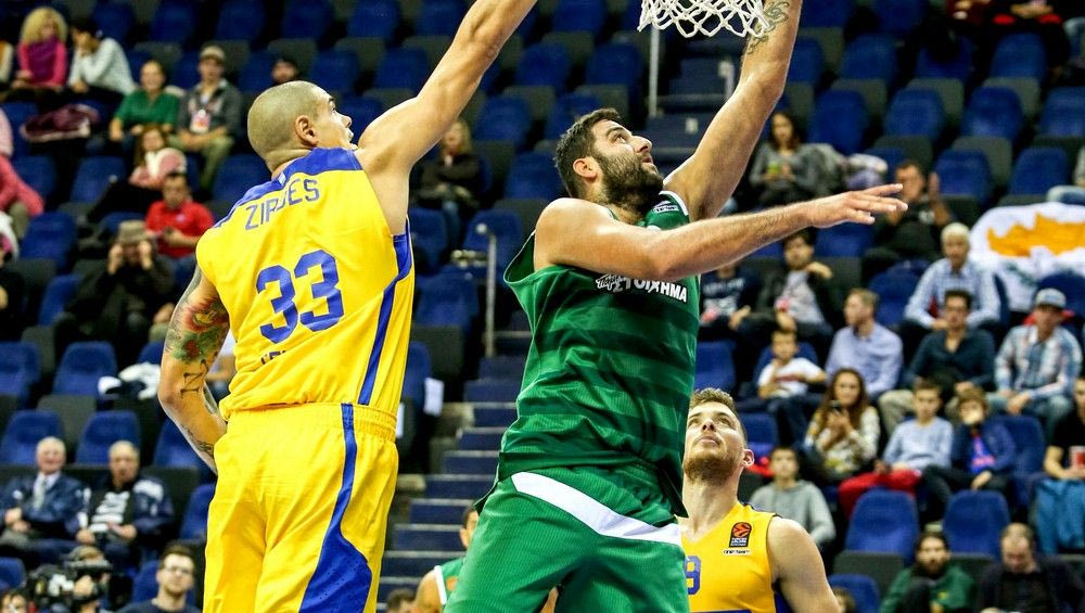 Τάπα στον Μπουρούση στην εκπνοή και ήττα για τον Παναθηναϊκό