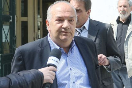 Προύντζος: “Παραιτούμαστε την άλλη εβδομάδα με τον Γκιρτζίκη”