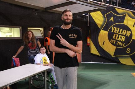 Σανικίτζε show στο Βουκουρέστι