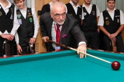 5 εκατομμύρια για το μπιλιάρδο, βρε Ιβάν;