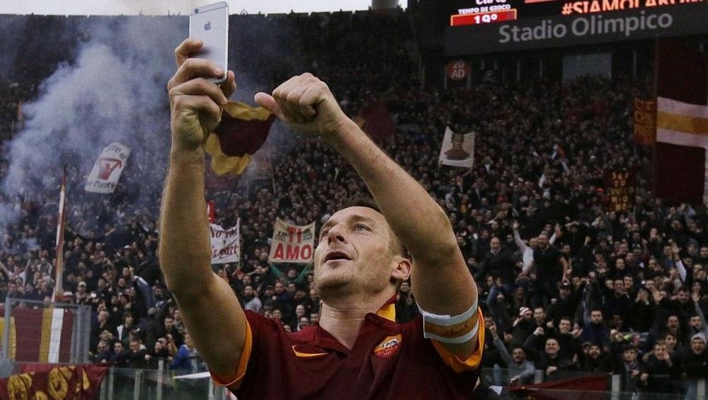 Ο Τότι “κάνει πλάκα” στην Λάτσιο στο Facebook!