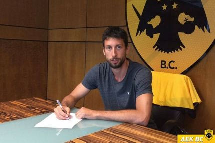 Ούκιτς: “Να αποδείξω ότι η ΑΕΚ έκανε την καλύτερη επιλογή”