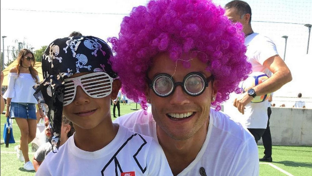 Με φούξια περούκα ο Κριστιάνο Ρονάλντο!