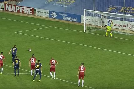 Μπάζει η Αλμερία από την πλευρά του Νάνο