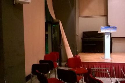 Ντου κουκουλοφόρων στην κλήρωση της Football League