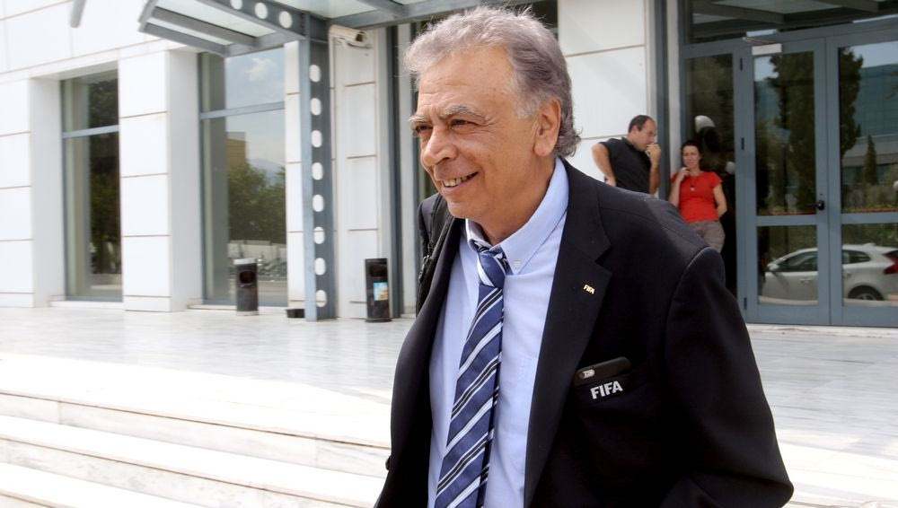 Κουτσοκούμνης: “Κάποιοι συγκρίνουν αχλάδια με μήλα”