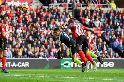 Χάθηκε η μπάλα στο γκολ του Σάντσες