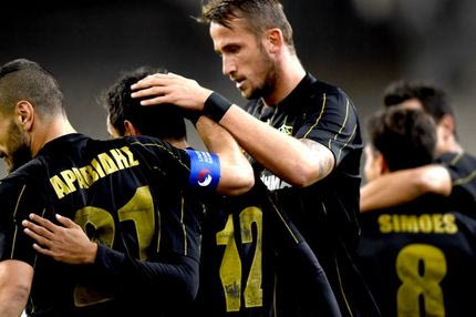 Άλλαξε διάταξη και… διάθεση κι έβαλε 4 η ΑΕΚ