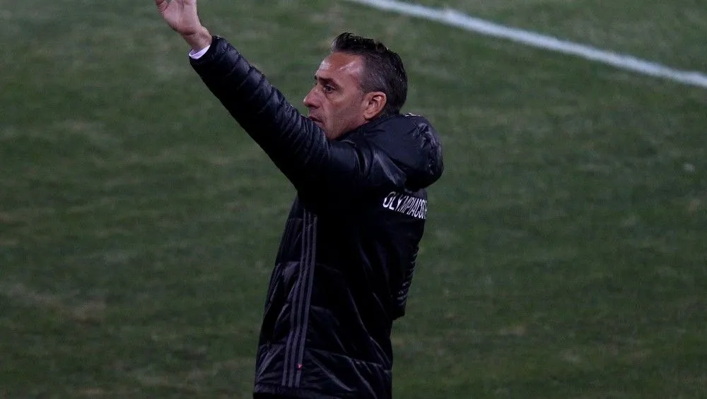 Είδε τα προβλήματα ο Μπέντο