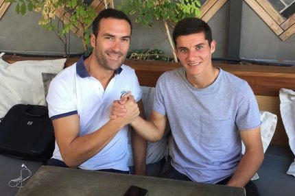 Τον “έδεσε” ο Ολυμπιακός, βρήκε και μάνατζερ