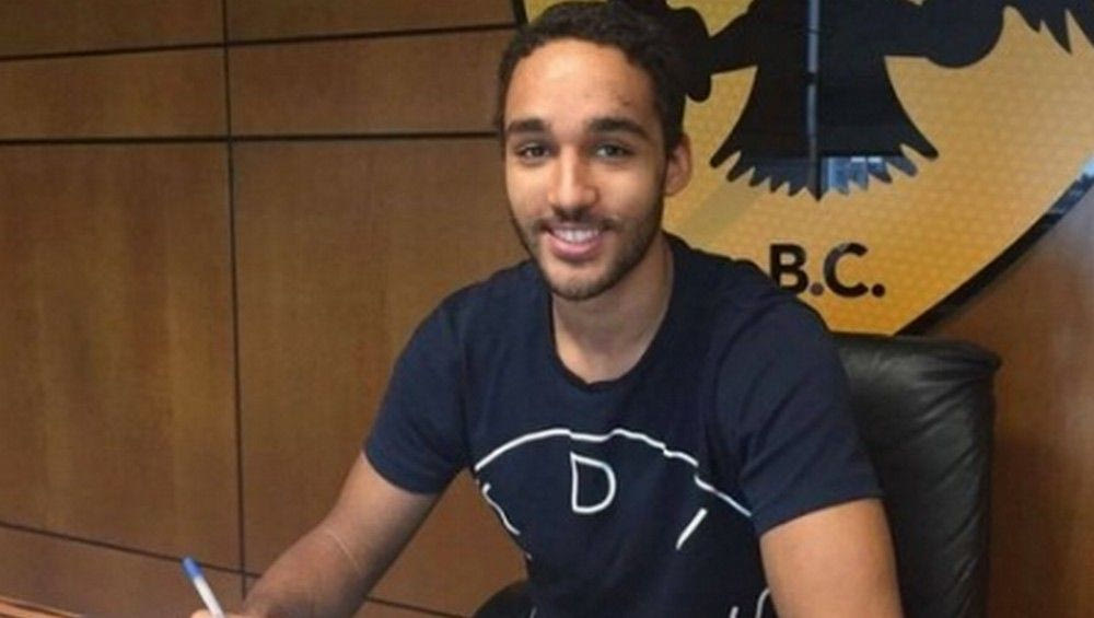 Τον πήρε για 3 χρόνια για να τον διώξει σε 40 μέρες