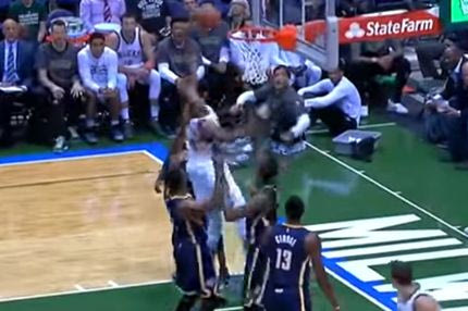 Μόνος του και όλοι τους: Τρομερή φάση στο TOP-10 ο Αντετοκούνμπο