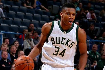 Πάλευε μόνος του o Αντετοκούνμπο, φοβερά πράγματα από Γουέστμπρουκ