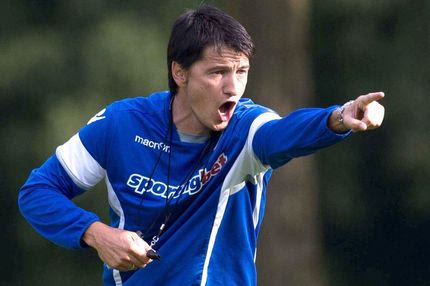 Πυρετό ο Μυστακίδης, ατομικό ο Κλάους