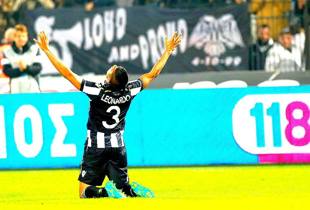 Ο Ίβιτς σκέφτεται να βάλει και σε άλλη θέση τον Μάτος