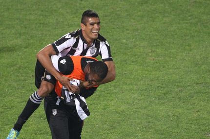 Λύτρωση για ΠΑΟΚ, νοκ άουτ η ΑΕΚ στο 94′