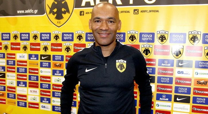 Tα πρώτα λόγια του Μοράις στους παίκτες της ΑΕΚ