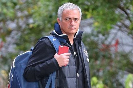 Στοιχηματική εταιρία “τρολάρει” το… λεωφορείο του Μουρίνιο!