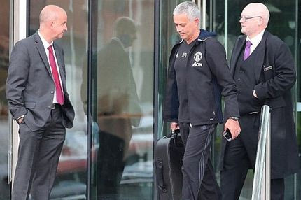 Βαρέθηκε να ζει στο ξενοδοχείο ο Μουρίνιο!